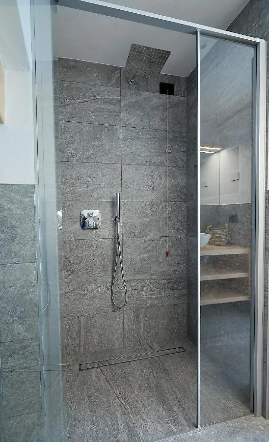 Al Bait Ross Apartman Bormio 0*,